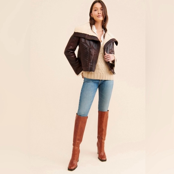 Women's Brown Leather Jacket with Shearling Collar - Picture 1 of 9